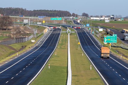 GDDKiA oddała w tym roku 460 km nowych dróg [MAPA]