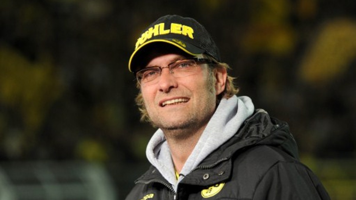 Borussia Dortmund jest o krok od zdobycia mistrzostwa Niemiec. Nic więc dziwnego, że trener Juergen Klopp nie krył zachwytu nad postawą swoich piłkarzy, którzy ostatnio pokonali Bayern Monachium (1:0) i Schalke 04 Gelsenkirchen (2:1).