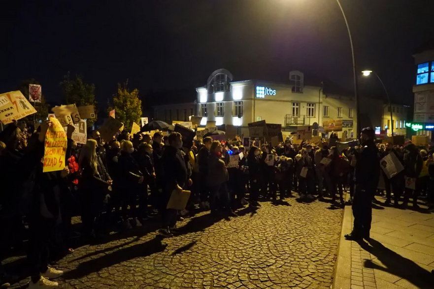 Strajk kobiet w Jaworznie - Jaworznicki Portal Społecznościowy