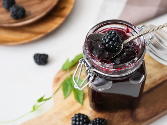 Recept za slatko od kupina koje uvek uspeva: Plodovi ostaju celi, a sirup gust kao med