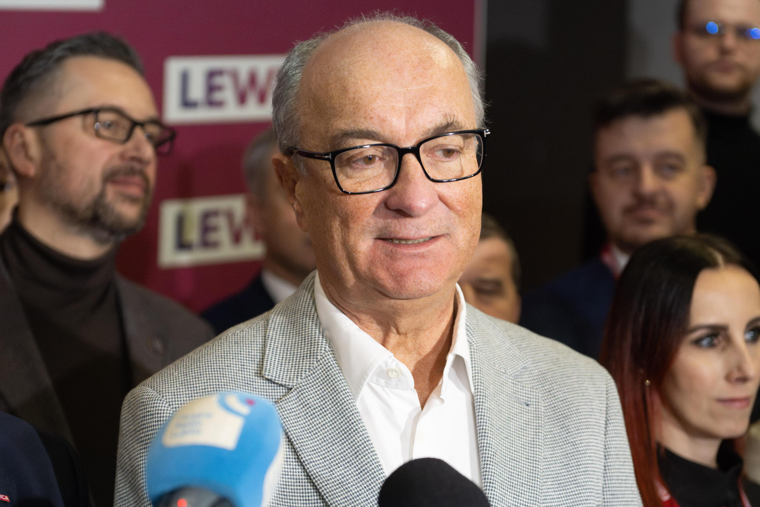 Po trzykrotnej porażce: Koalicja ponownie zgłasza Asta i Kotowskiego do TK