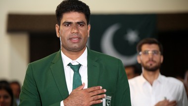 mistrz olimpijski z paryża w rzucie oszczepem został milionerem