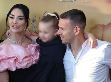 VELIKI DAN ZA KATARINU GRUJIĆ! Napravila GALA SLAVLJE, roditelji je grle u suzama, a evo šta kaže o KOLEGI koji je DIGAO ESTRADU NA NOGE: "Ne bih mogla da se čujem sa njim" (VIDEO)