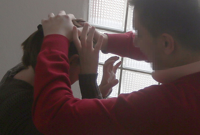 nasilje muskarac i zena -foto-s-pasalic