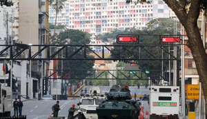 Oklopno vozilo Nacionalne garde Venecuele u Karakasu 3. januara