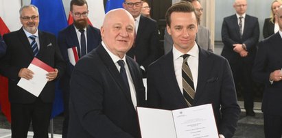 Wielka ekscytacja w Sali Kolumnowej. To ważna chwila dla posłów