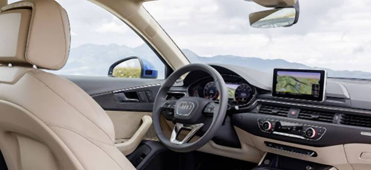 Asystent parkowania i system kamer 360 stopni w Audi A4