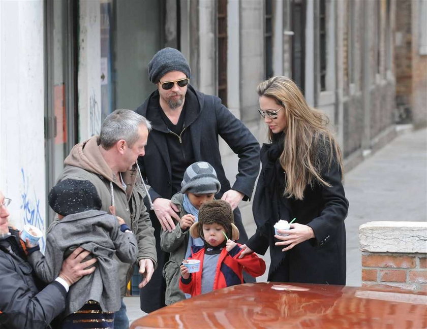 Rodzice Brada Pitta wprowadzą się do jego domu
