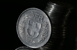 Szwajcaria wprowadza ujemne stopy procentowe