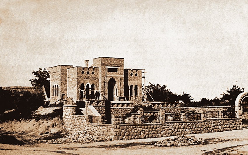 nekadašnji i današnji izgled vile u Pregrevici, u vlasništvu Mijata Savića, tasta Čedomira Jovanovića