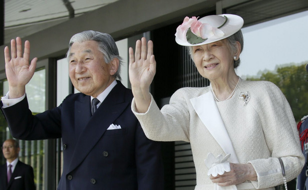 Cesarz Japonii Akihito rozważa abdykację. Byłby to krok bezprecedensowy od 200 lat