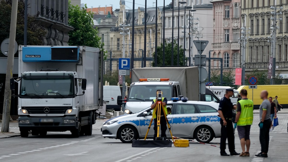 19-latka została śmiertelnie potrącona przez autobus