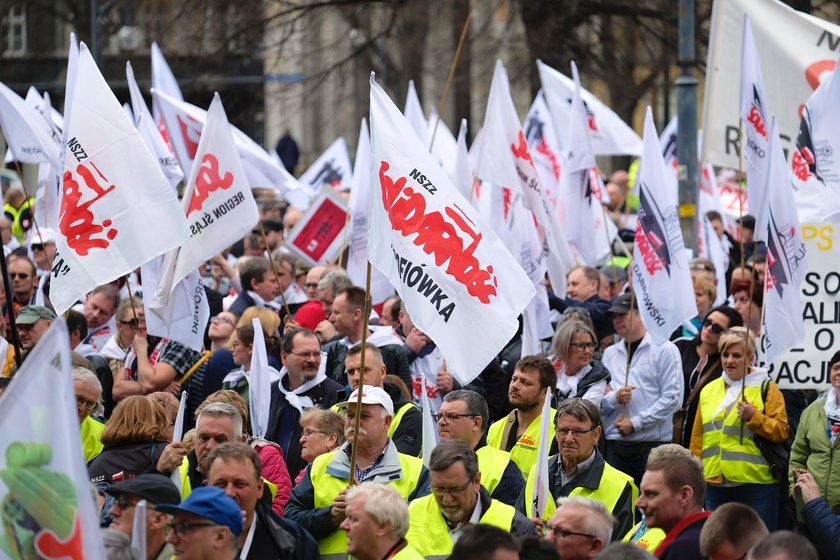 Pikieta Solidarności pod Urzędem Wojewódzkim w Katowicach