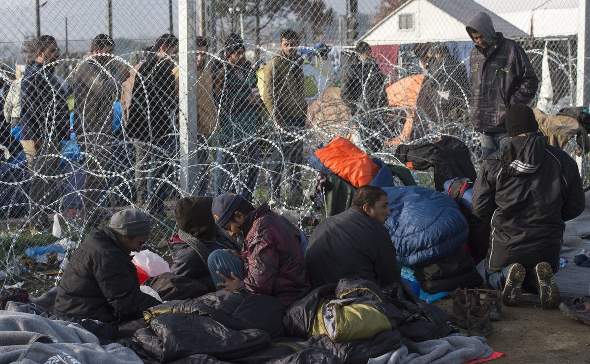 Imigranci na granicy grecko-macedońskiej