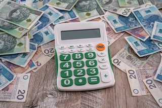 Minimalne wynagrodzenie. Ile zarobisz netto, uwzględniając Polski Ład 2.0?