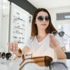 Naočare za sunce sa potpunom UV zaštitom štite oči i kožu oko njih