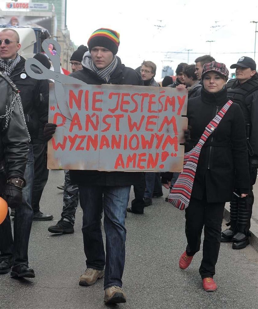 Manifa atakuje Tuska i Kościół. DUŻO ZDJĘĆ!