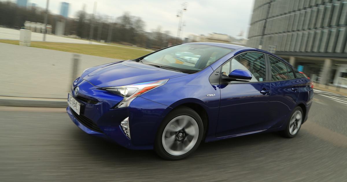 Toyota Prius Jak oszczędna jest naprawdę? (Test, Opinie