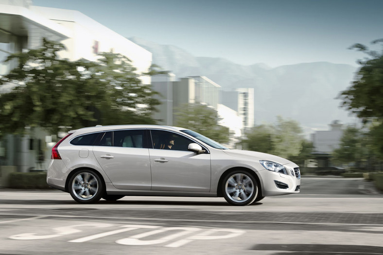 Volvo V60: Kombi zapatrzone w stronę coupé