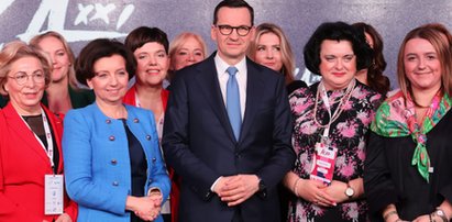 Premier Morawiecki obiecał MILIARD złotych dla kobiet