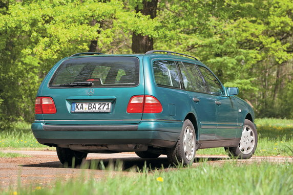 Mercedes E 430 T (1997-99)