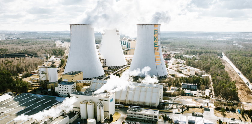 Dwie wielkie elektrownie częściowo wyłączone. Zabraknie nam prądu?