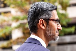 Google płacił miliardy, żebyśmy w nim szukali? Sundar Pichai pod pręgierzem Departamentu Stanu