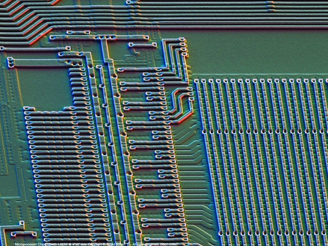Tak wygląda pod mikroskopem mikroprocesor