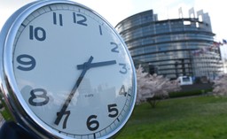 Ostatni raz przestawiamy zegarki? Parlament Europejski za zniesieniem zmiany czasu w UE