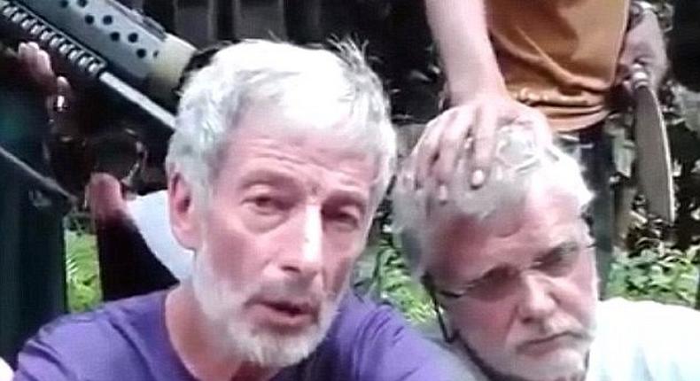 Philippine Islamic militants behead hostage