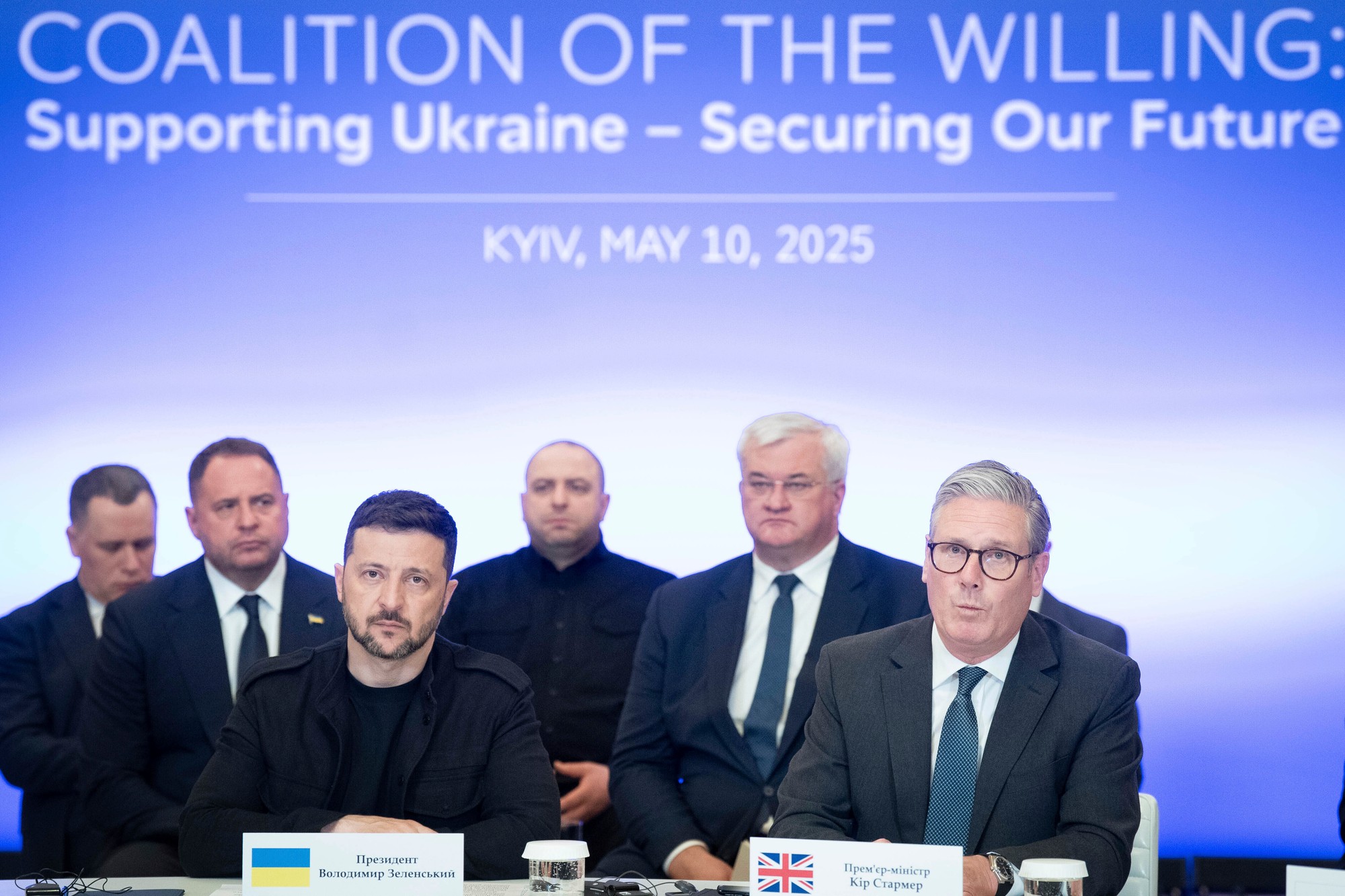 Ukrajinský prezident Volodymyr Zelenskyj a britský premiér Keir Starmer.
