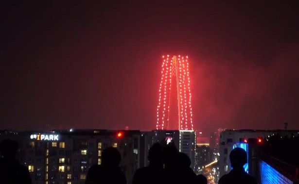 Piąty najwyższy na świecie. Widowiskowa ceremonia otwarcia drapacza chmur w Seulu