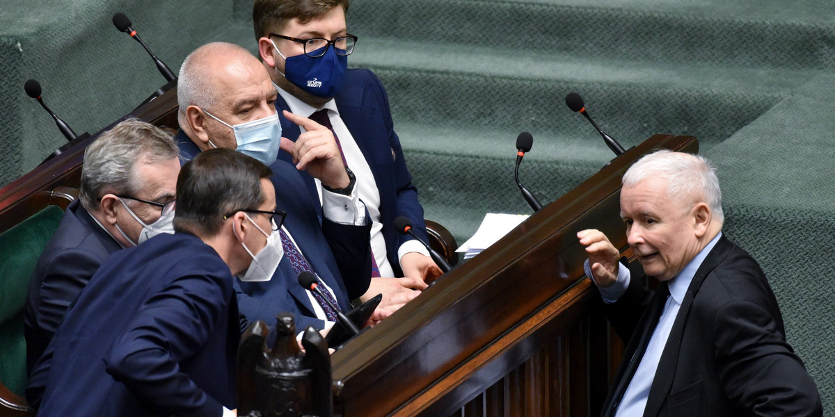 Jarosław Kaczyński chce uspokoić niepokoje w partii.