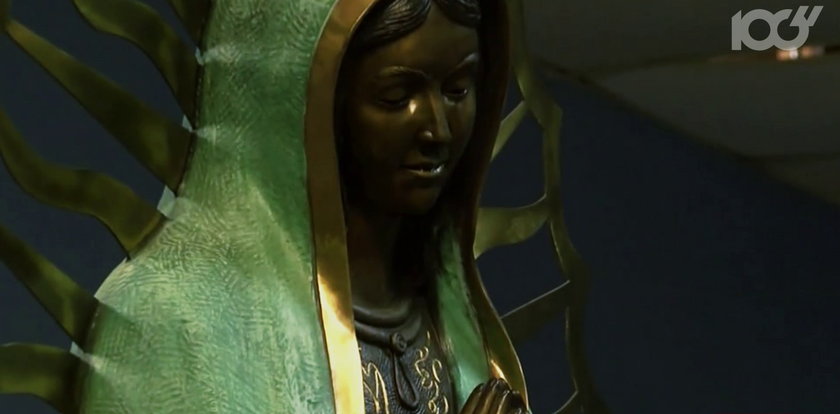 Figura Maryi znowu płacze! Tłumy wiernych w świątyni