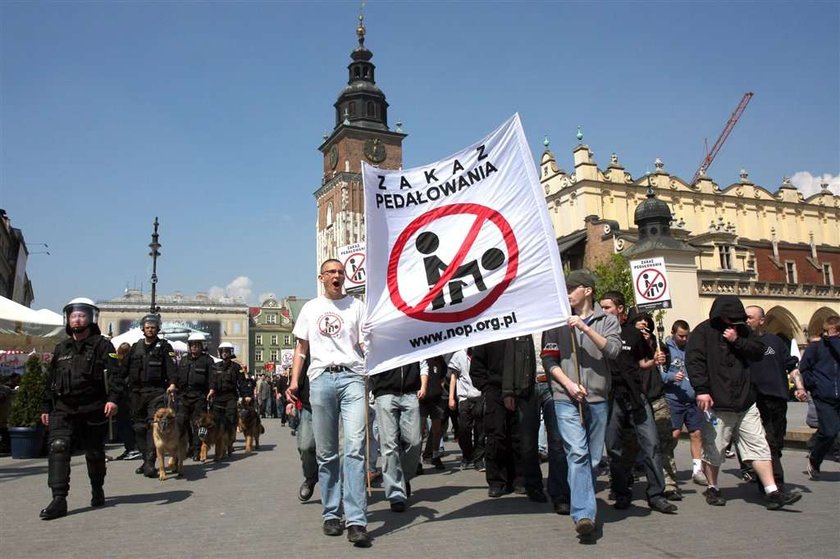 Sąd: Pokazując "precz z gejami" nikogo nie krzywdzimy