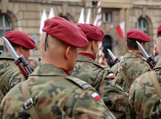 Polski żołnierz silniejszy niż amerykański chłopiec