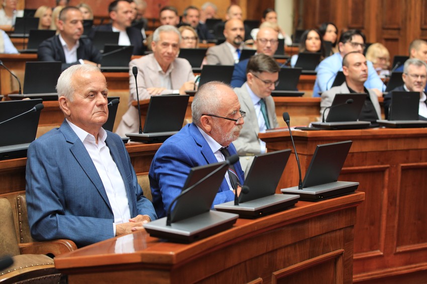 Poslanici nastavili raspravu po amandmanima na Predlog zakona o presađivanju organa