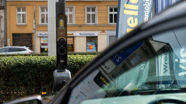 Na ulicy Pułaskiego naładujemy elektryka w publicznej ładowarce