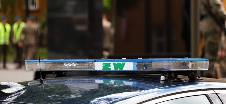 Wojskowy dron spadł na auta w Inowrocławiu. Sprawę bada ŻW