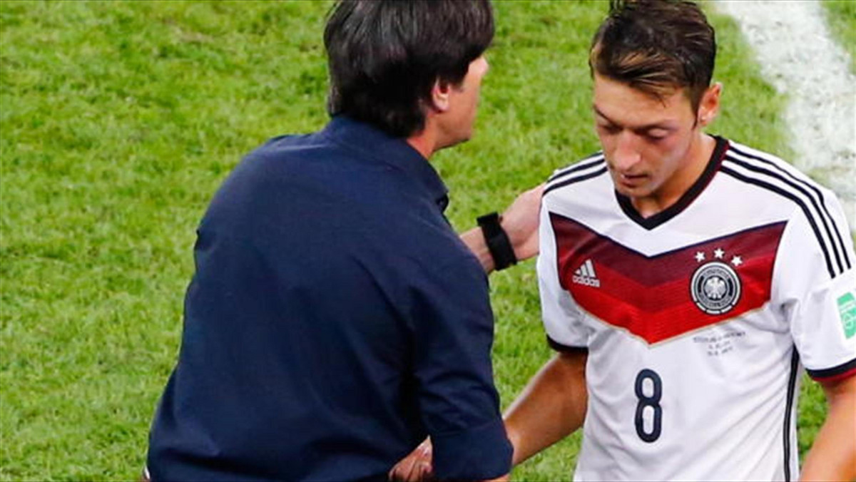 Trener reprezentacji Niemiec Joachim Loew nie tak wyobrażał sobie przebieg meczu towarzyskiego z Australią, w którym mistrzowie świata tylko zremisowali 2:2. - Mieliśmy kłopot z narzuceniem swojego stylu gry - powiedział.