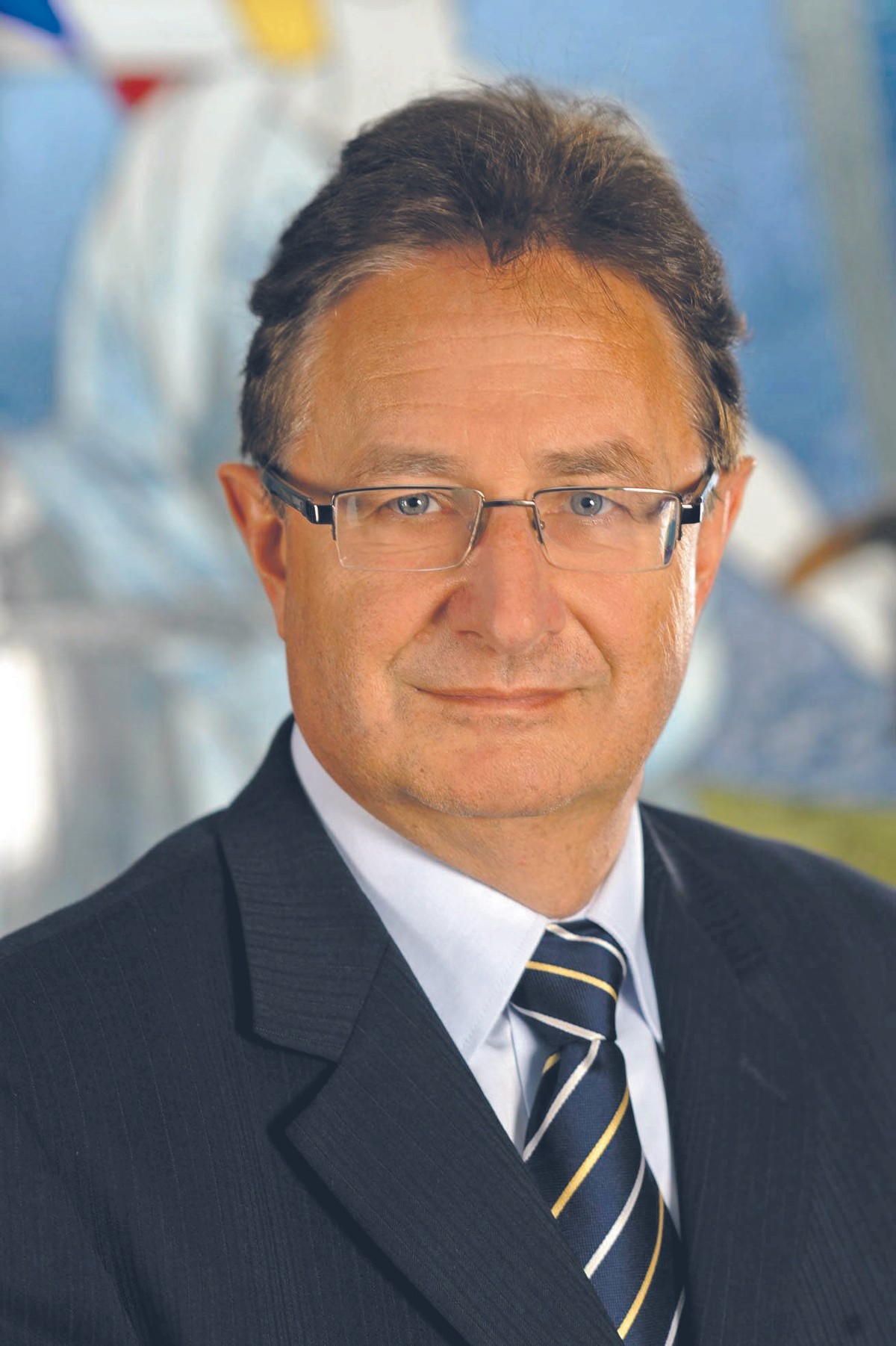prof. UG dr hab. Andrzej Powałowsk, adwokat prowadzący własną kancelarię.
