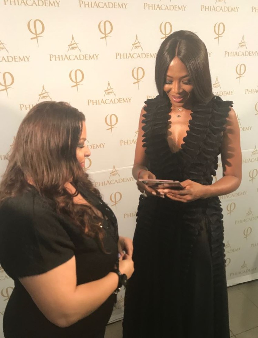 Buckino iznenađenje za Naomi