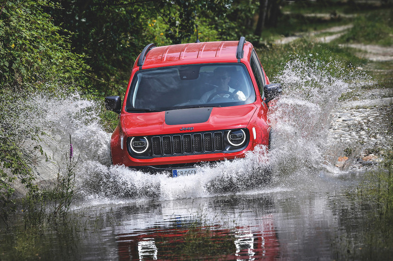 Jeep Renegade 4xe – jedzie z prądem