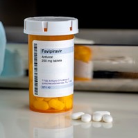 Favipiravir: már háziorvos is felírhatja a koronavírus elleni gyógyszert