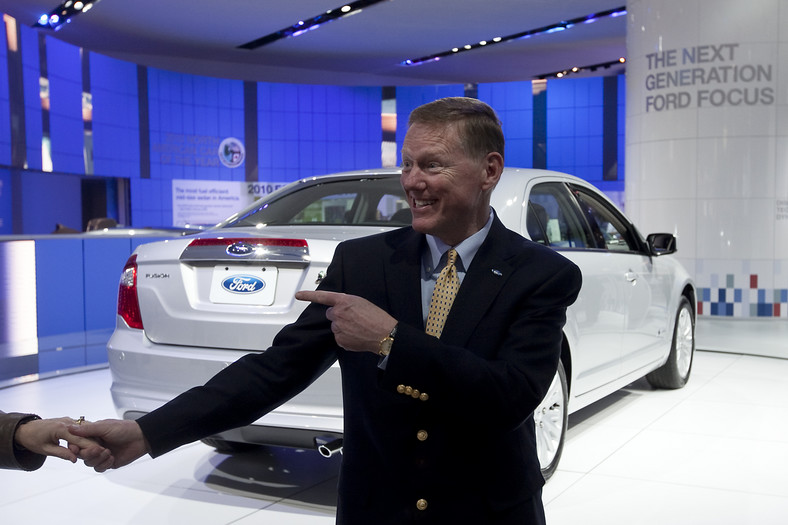 Prezes zarządu Ford Motor Company Alan Mulally podczas targów 2010 North American International Auto Show w Detroit