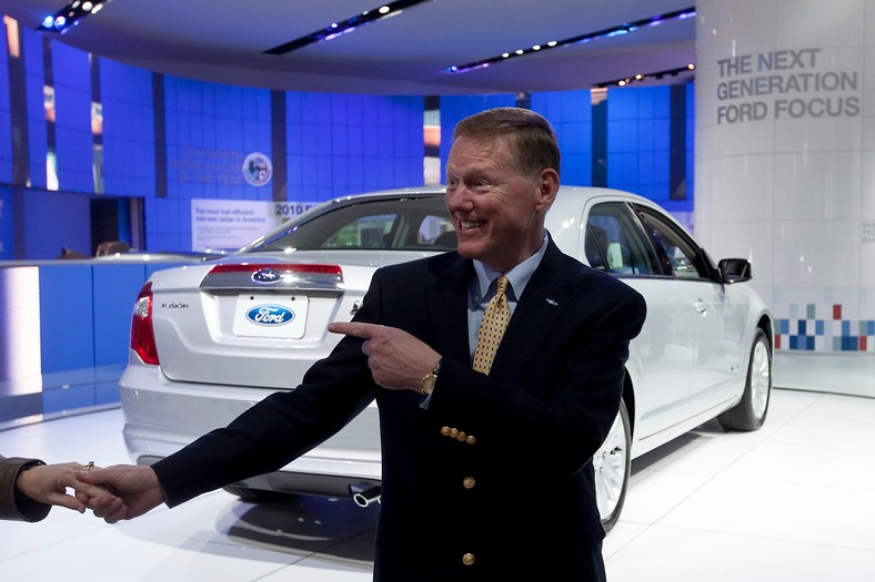 Prezes zarządu Ford Motor Company Alan Mulally podczas targów 2010 North American International Auto Show w Detroit