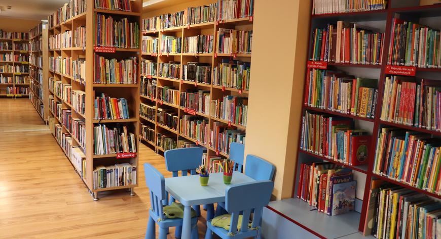 Biblioteka w Wiszni Małej to nie tylko zbiory książek. To przede wszystkim ludzie - oddani pracownicy i zacni goście.