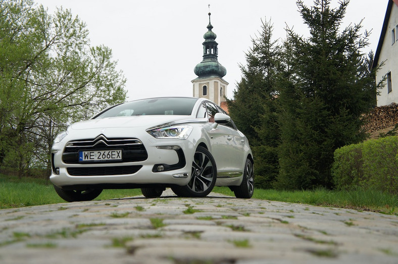 Citroen DS5 Hybrid4 w trasie: śląski Rzym zaprasza!