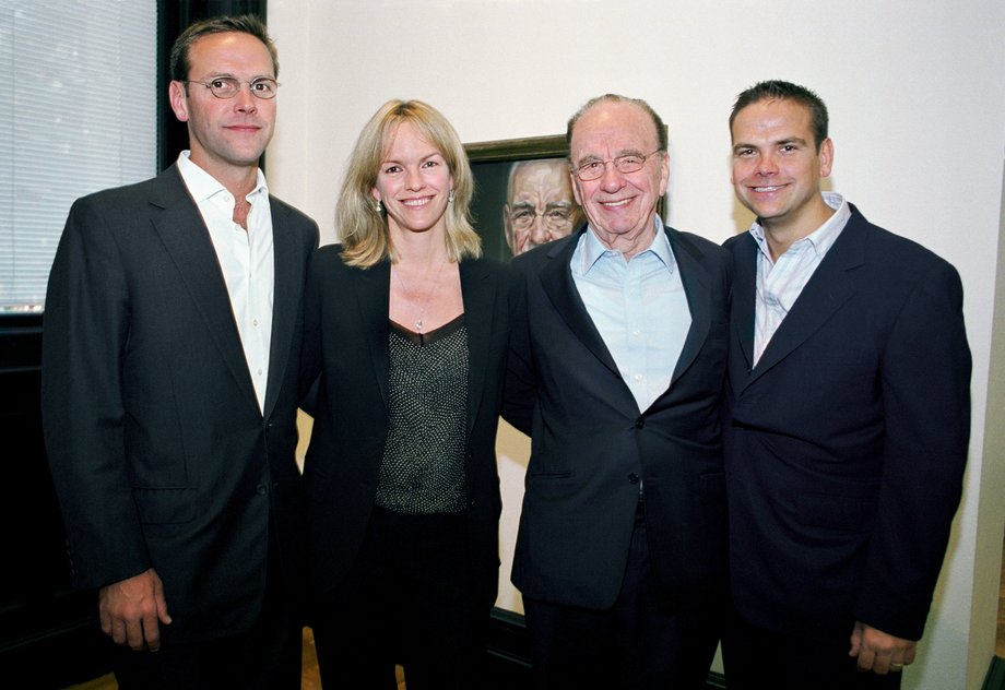 Od lewej: James, Elisabeth, Rupert i Lachlan Murdoch w 2007 r.