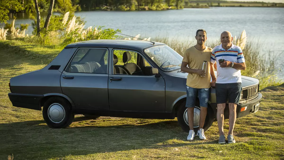 Wnuk kupił dziadkowi wymarzone auto. Piękna historia z Argentyny 